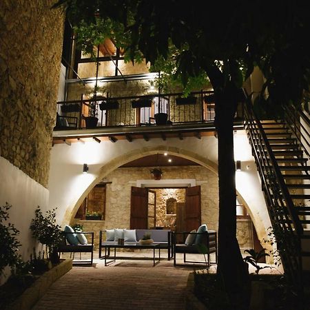 Serenity Boutique House Vouni Ngoại thất bức ảnh