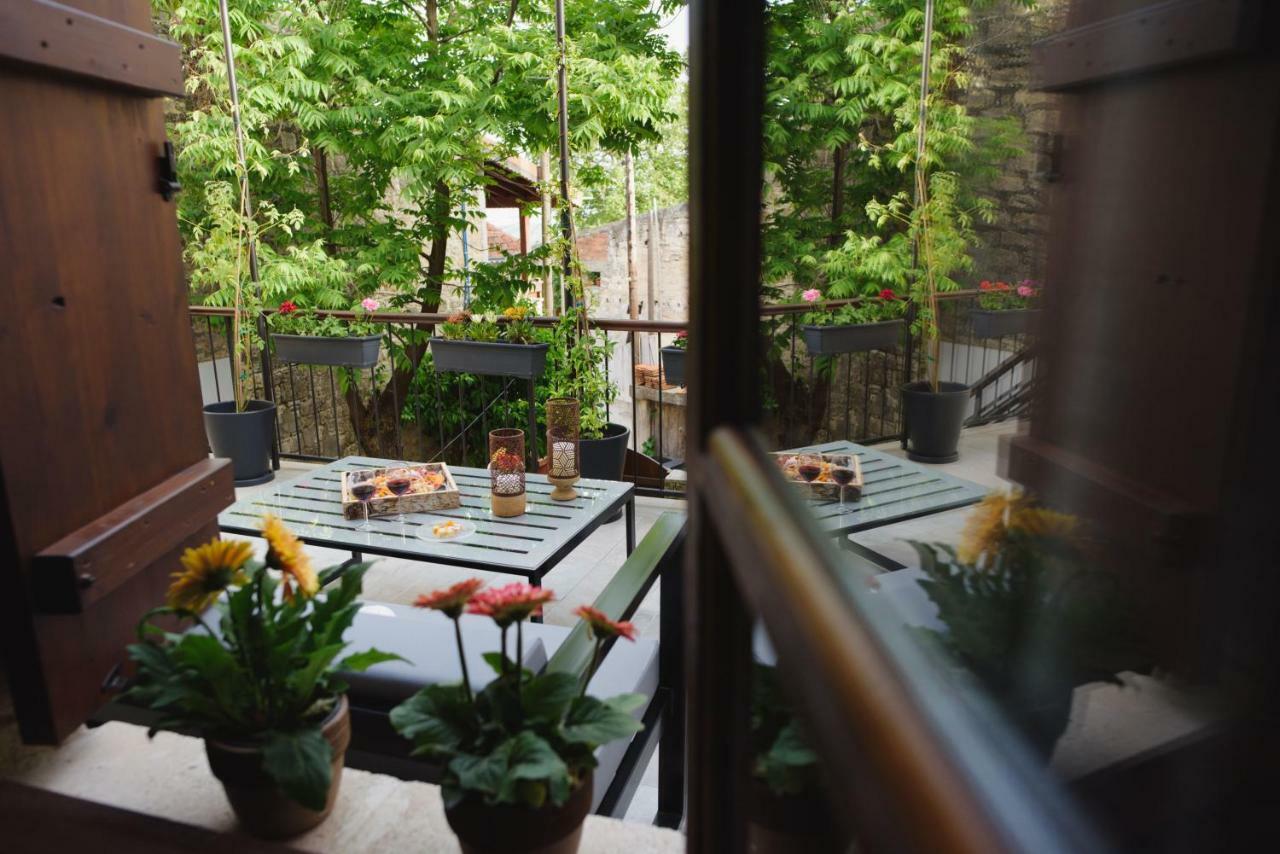 Serenity Boutique House Vouni Ngoại thất bức ảnh